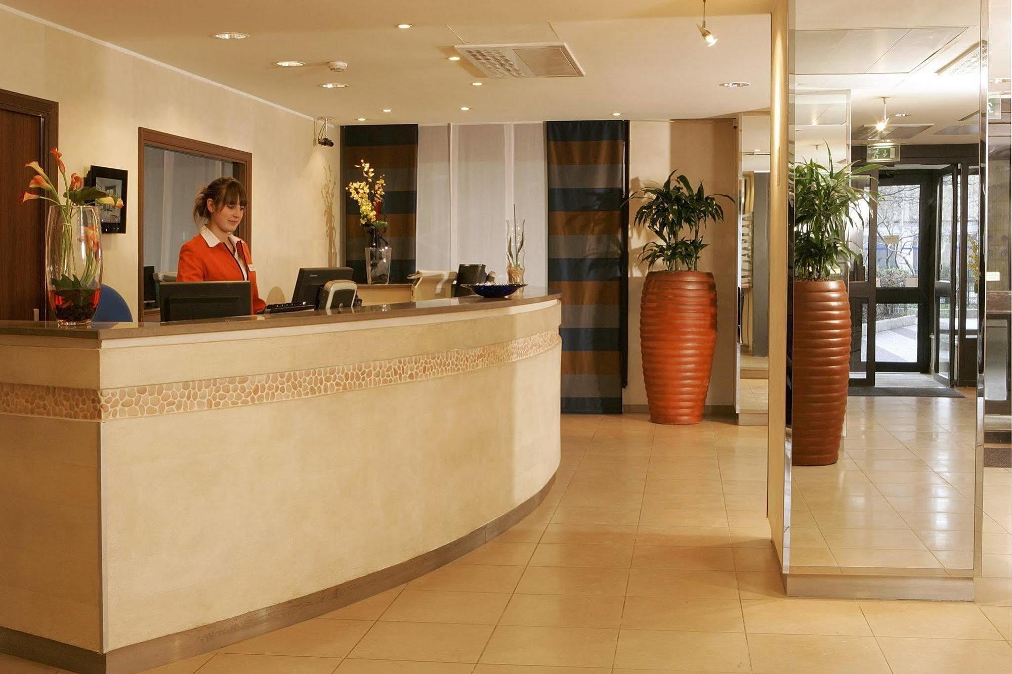 Citadines La Defense Paris Lejlighedshotel Courbevoie Eksteriør billede