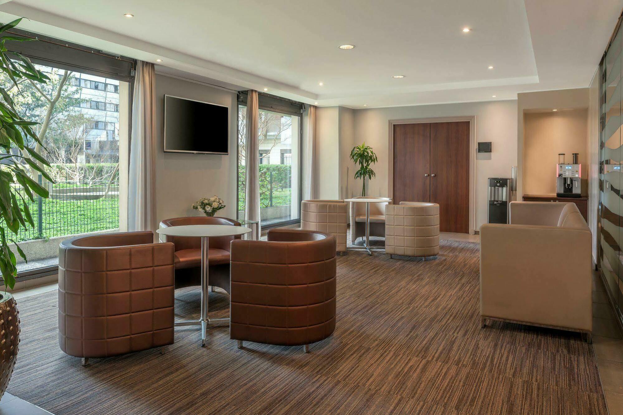 Citadines La Defense Paris Lejlighedshotel Courbevoie Eksteriør billede